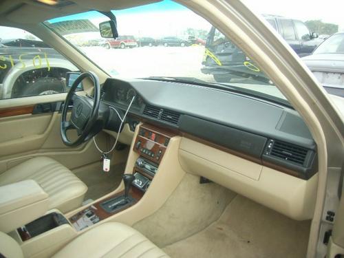 MERCEDES-BENZ MERCEDES 300E