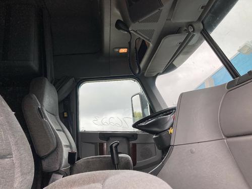 Freightliner COLUMBIA 120