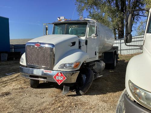 Peterbilt 335