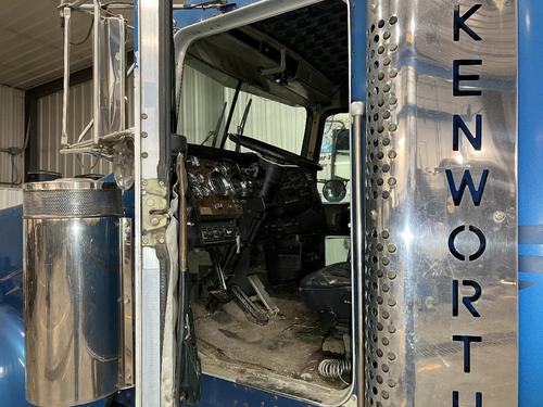 Kenworth W900L