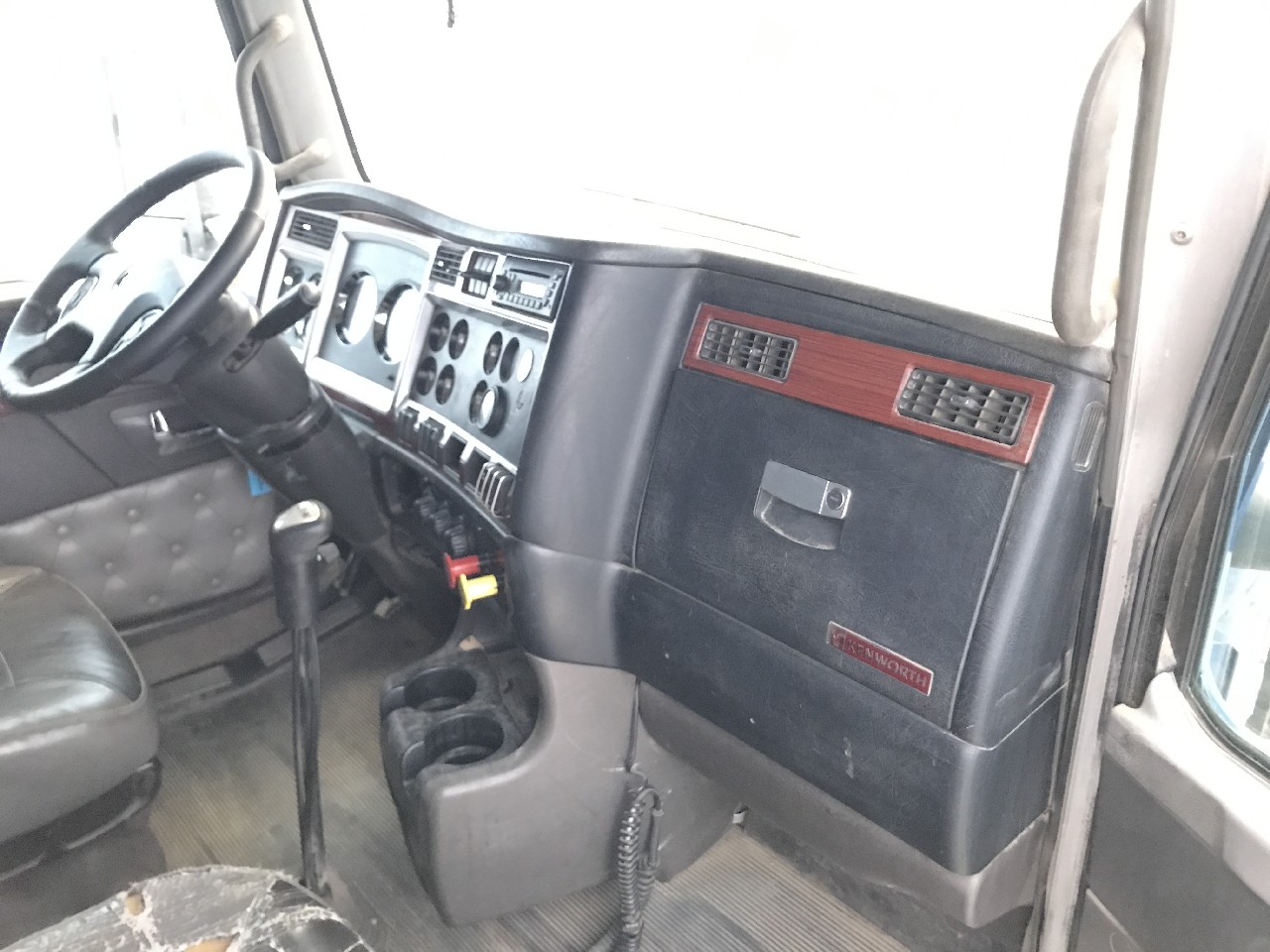 Kenworth T600