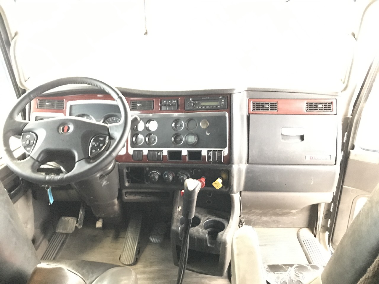 Kenworth T600
