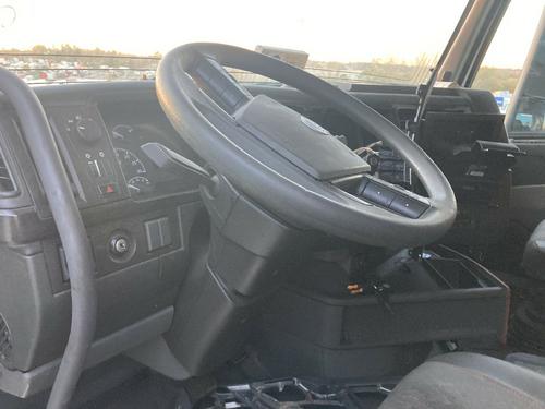 Volvo VNL