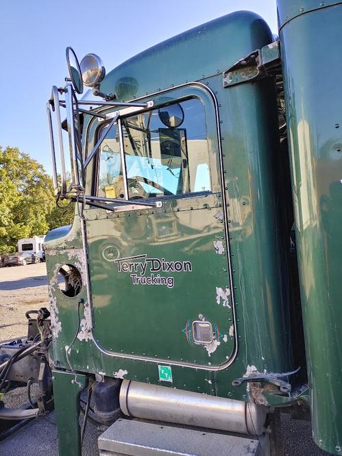PETERBILT 379