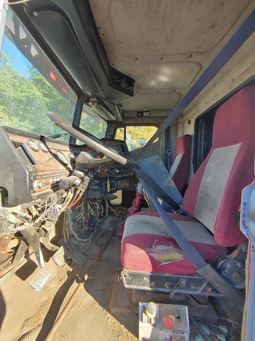 FREIGHTLINER FLA USF-1E HIGH