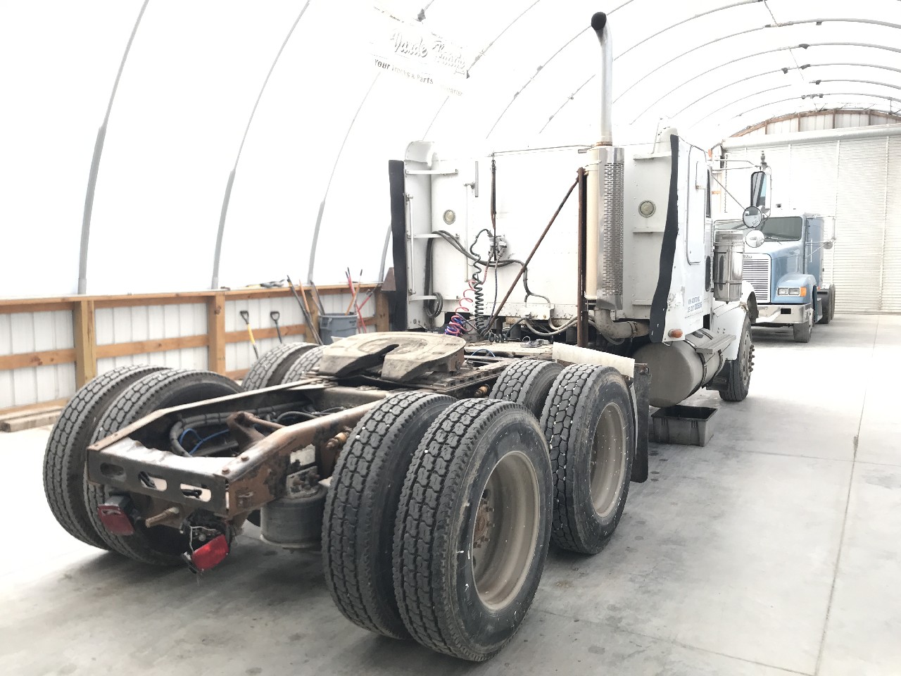 Freightliner FLD120 CLASSIC