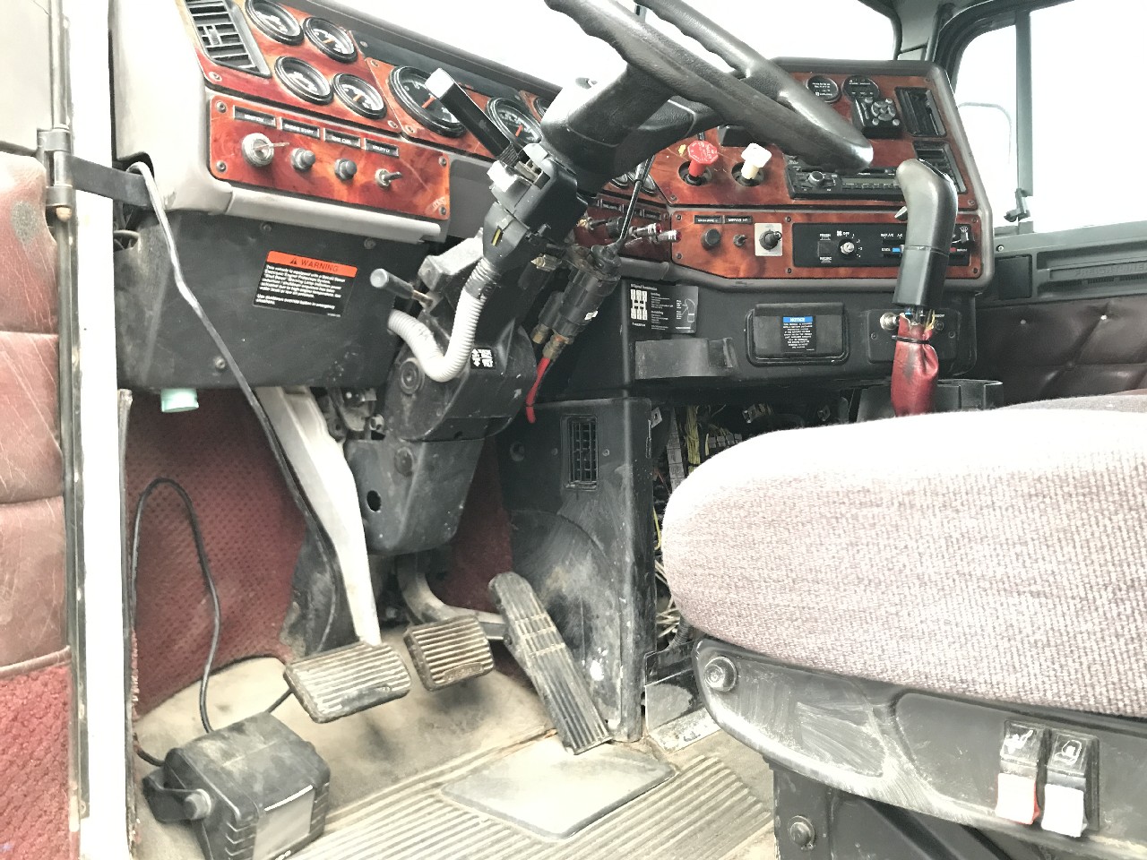 Freightliner FLD120 CLASSIC