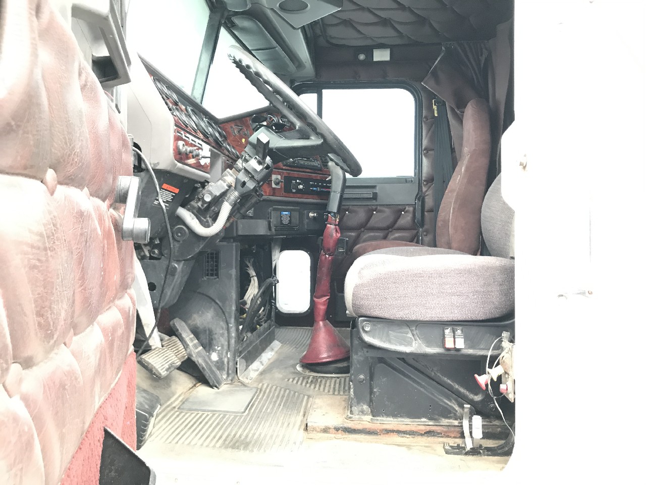 Freightliner FLD120 CLASSIC