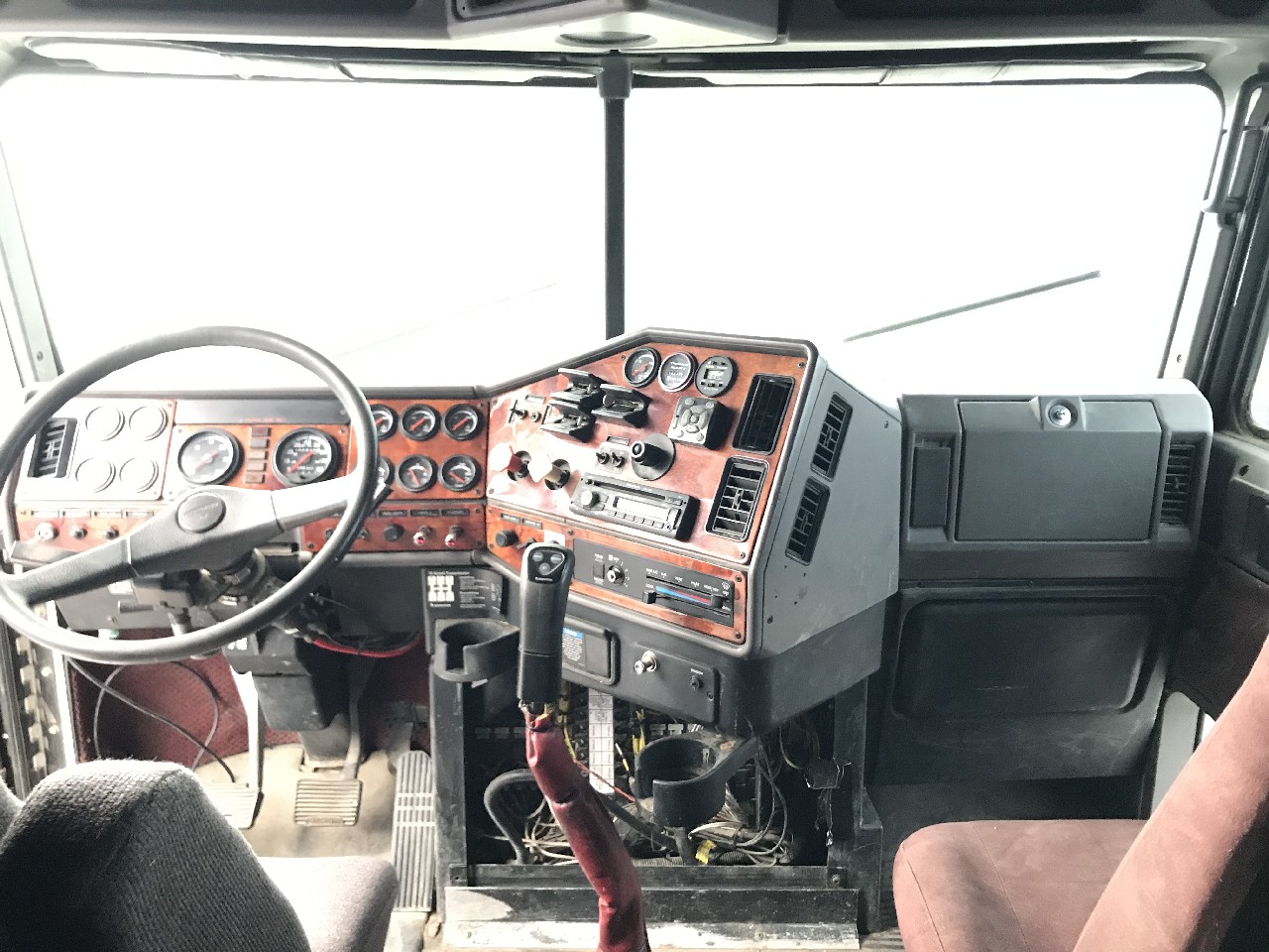 Freightliner FLD120 CLASSIC