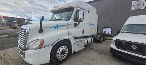 FREIGHTLINER CASCADIA 125BBC