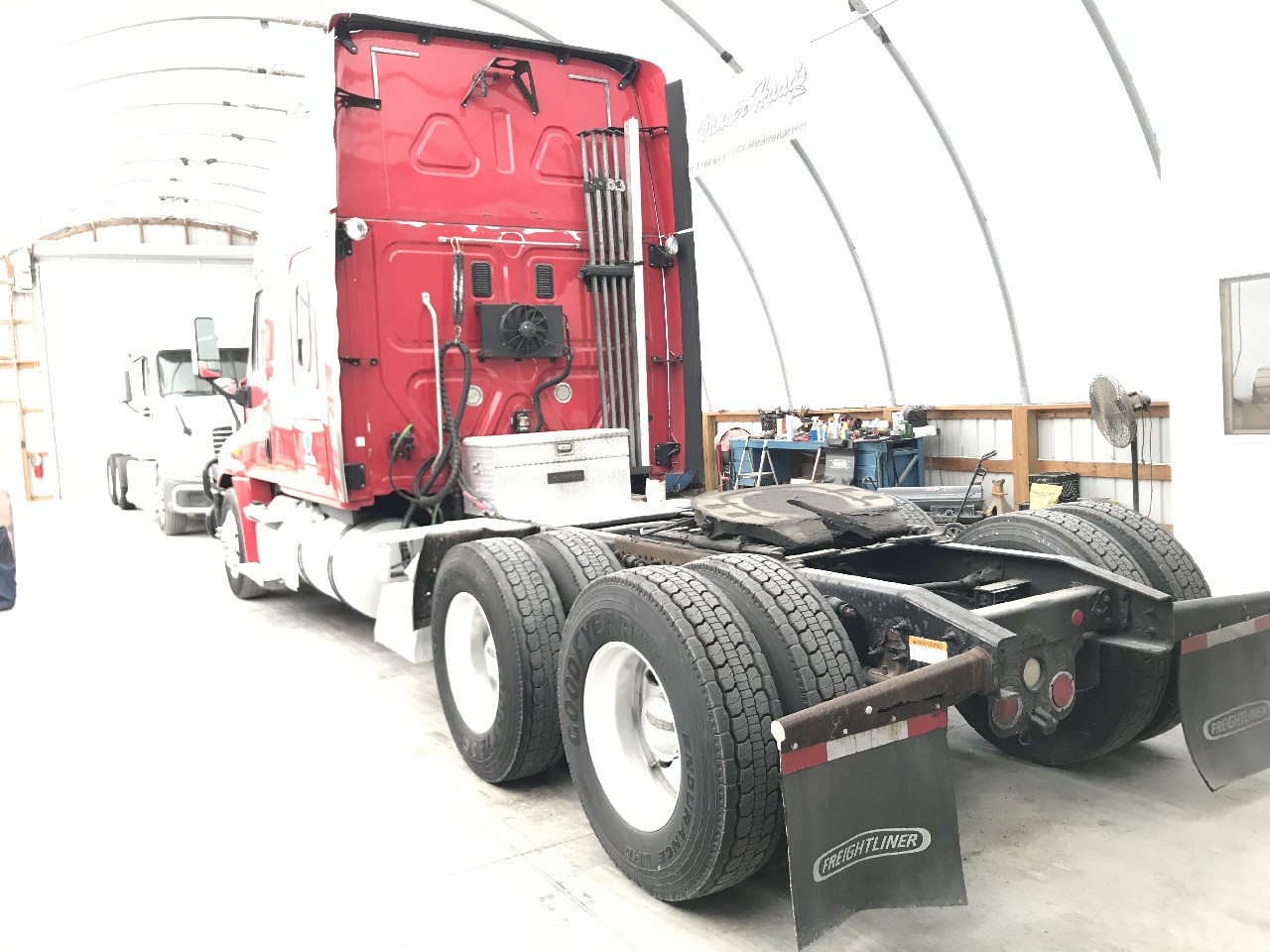Freightliner CASCADIA