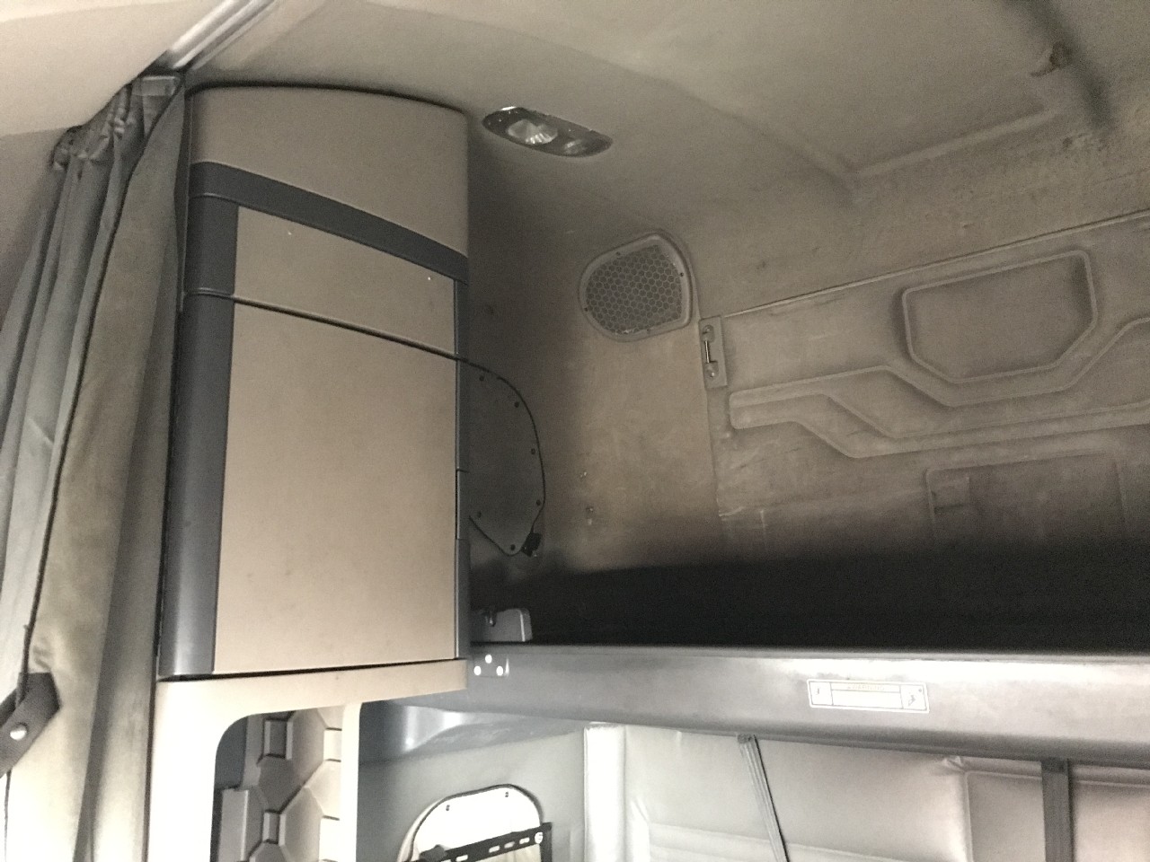 Freightliner CASCADIA
