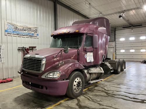 Freightliner COLUMBIA 120