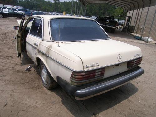 MERCEDES-BENZ MERCEDES 240D