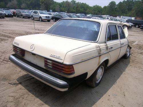 MERCEDES-BENZ MERCEDES 240D