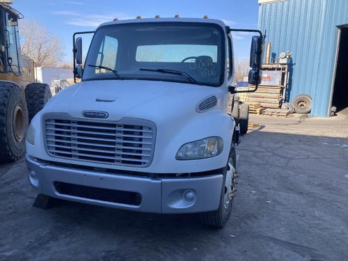 Freightliner M2 106