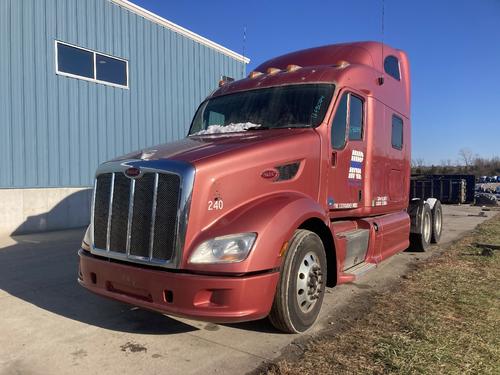 Peterbilt 587