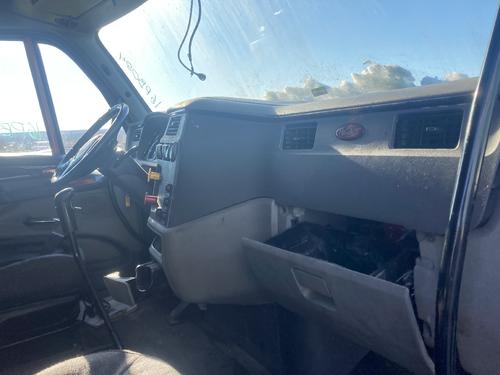 Peterbilt 587