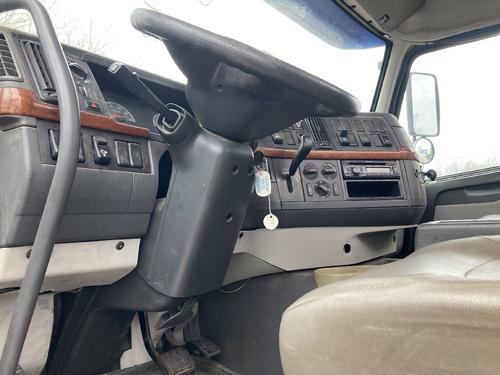 Volvo VNM