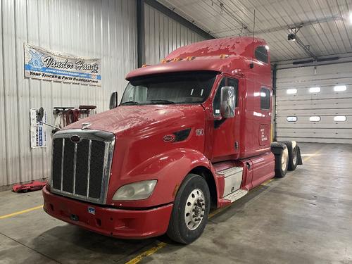 Peterbilt 587