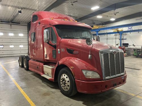Peterbilt 587
