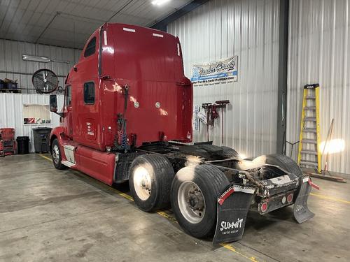 Peterbilt 587