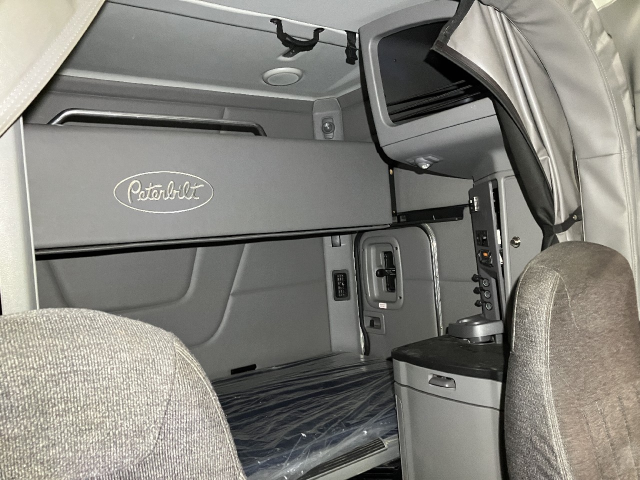 Peterbilt 579