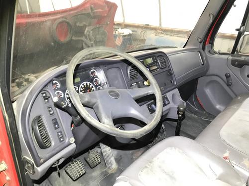 Freightliner M2 106