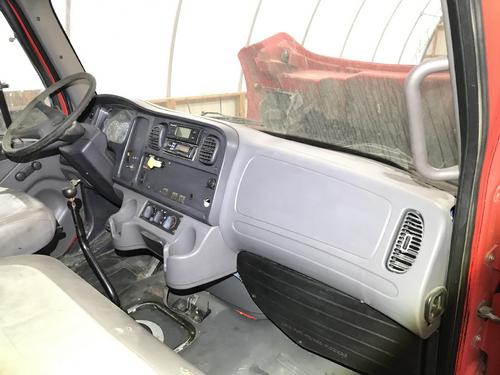Freightliner M2 106