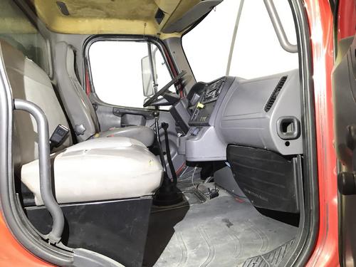 Freightliner M2 106