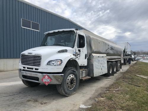 Freightliner M2 106