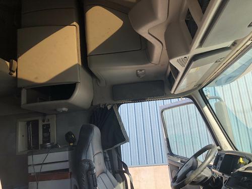 Volvo VNL