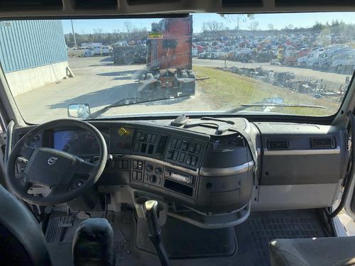 Volvo VNL
