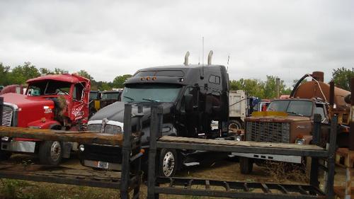 KENWORTH T2000