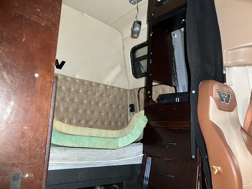 Western Star Trucks 5700