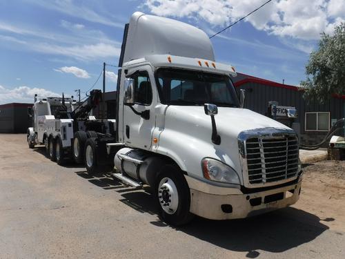 FREIGHTLINER CASCADIA