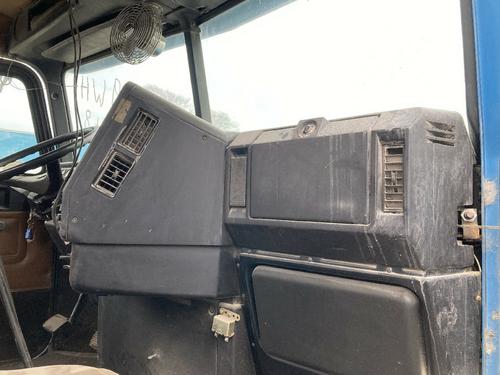 Freightliner FLD120