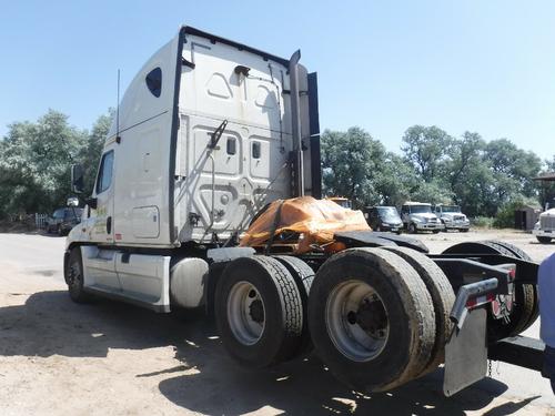 FREIGHTLINER CASCADIA