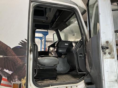 Volvo VNL