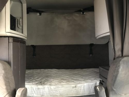 Volvo VNL