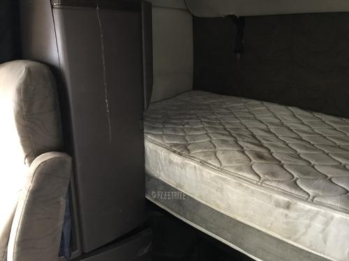 Volvo VNL