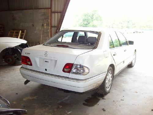 MERCEDES-BENZ MERCEDES E-CLASS