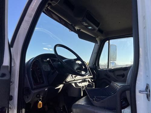 Freightliner M2 106
