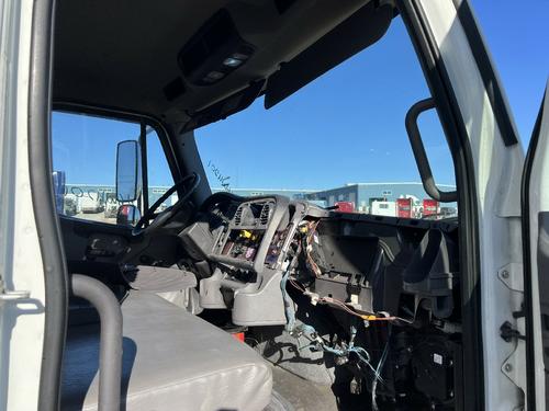 Freightliner M2 106