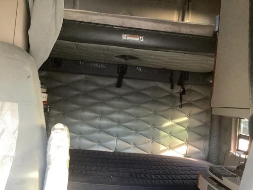 Freightliner CASCADIA