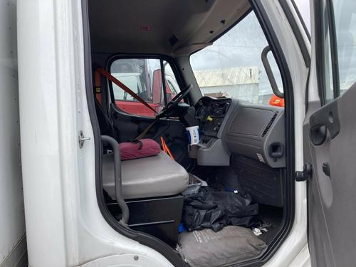 Freightliner M2 106