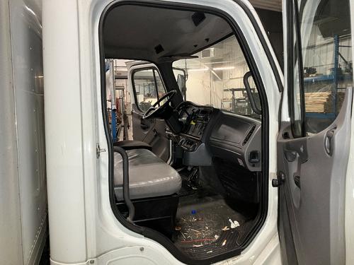 Freightliner M2 106