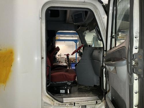 Freightliner COLUMBIA 120