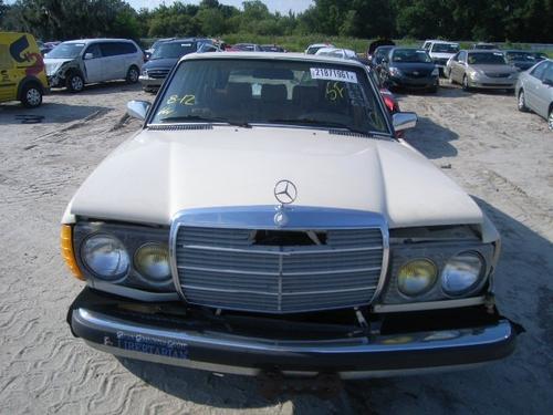 MERCEDES-BENZ MERCEDES 300D