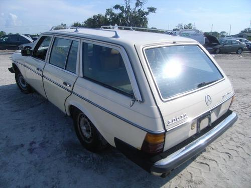 MERCEDES-BENZ MERCEDES 300D